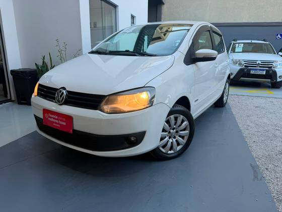 VOLKSWAGEN FOX 1.6 MI 8V FLEX 4P AUTOMATIZADO VOLKSWAGEN FOX 1.6 MI 8V FLEX 4P AUTOMATIZADO
